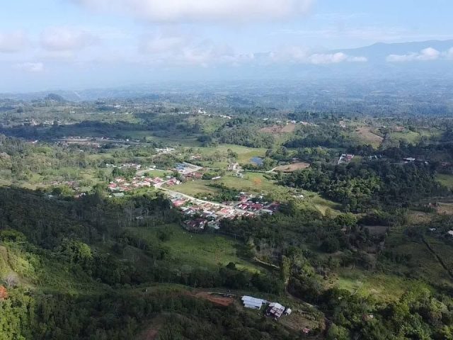 9 hectareas, excelentes vistas, privacidad, a solo  6 km de San Vito