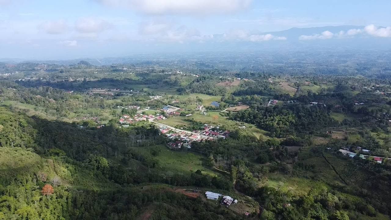 9 hectareas, excelentes vistas, privacidad, a solo  6 km de San Vito